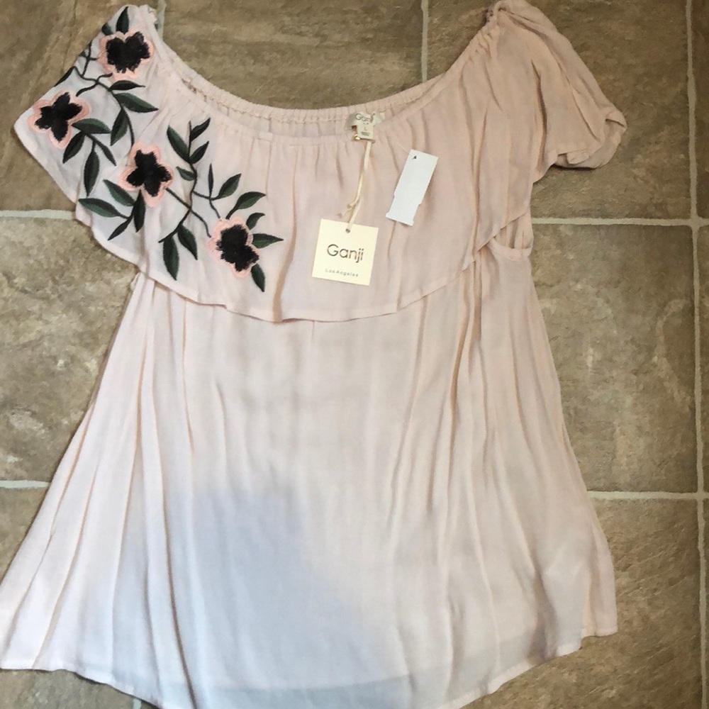 Ladies off the shoulder top size L